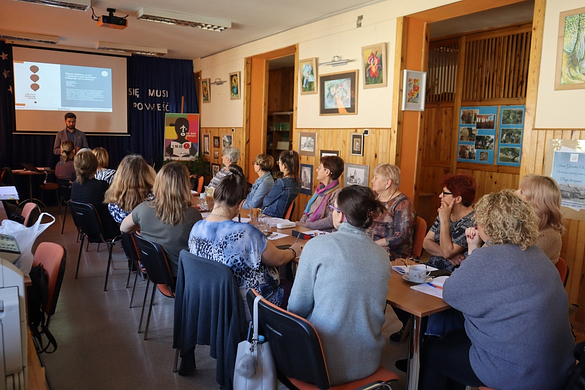 Szkolenie "Jak zbierać i upowszechniać historię regionalną z uwzględnieniem seniorów" w Iłży