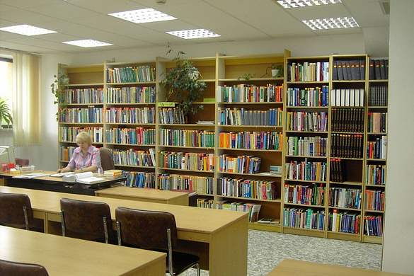 Stara czytelnie w bibliotece w Chełmie